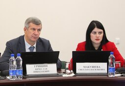 Депутат Вячеслав Гришин провел встречу со студентами
